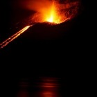 De explosieve uitbarsting van de vulkaan Krakatau