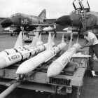 Ontwikkeling van raketten: wapens van gevechtsvliegtuigen