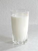 Melk is een mengsel / Bron: Stefan Khn, Wikimedia Commons (CC BY-SA-3.0)