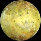 Het zonnestelsel: Io (maan Jupiter)