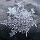 Het ontstaan van ijskristallen, sneeuwkristallen en rijp