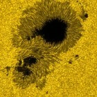 Zonnevlekken op de zon vanaf Aarde zichtbaar