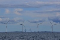 Windmolens die op zee geplaatst zijn / Bron: Martin Nikolaj Christensen, Wikimedia Commons (CC BY-2.0)