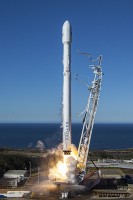 De Falcon 9. / Bron: SpaceX, Wikimedia Commons (CC0)